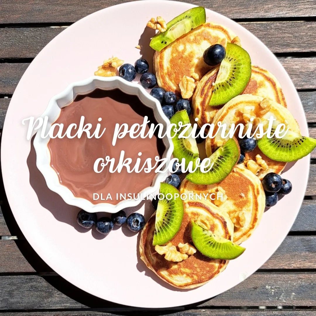 Placki pełnoziarniste na kefirze z borówkami, kiwi i orzechami włoskimi DLA INSULINOOPORNYCH
